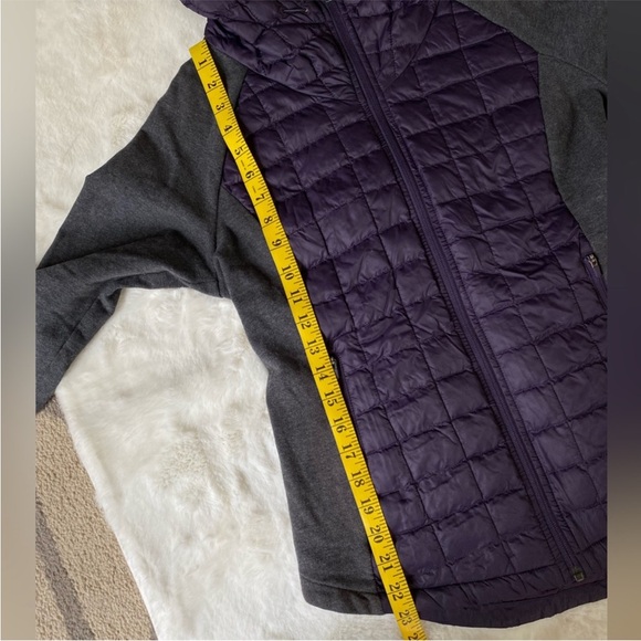 North face endeavor thermoball quilted hybrid‎ jacket grey/purple size small - Picture 12 of 13